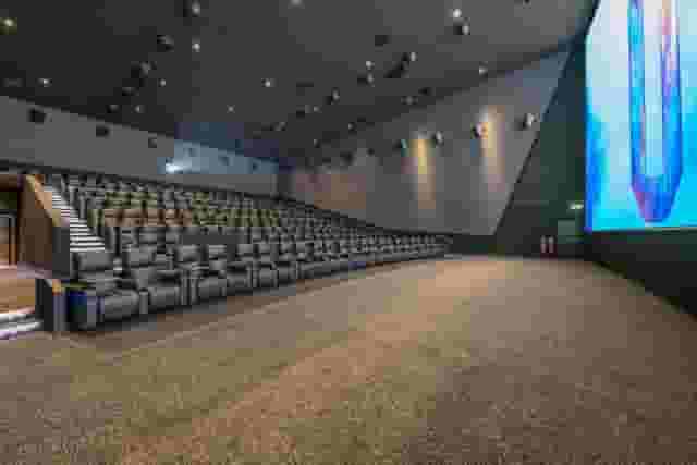 ODEON LUXE Leeds Thorpe Park