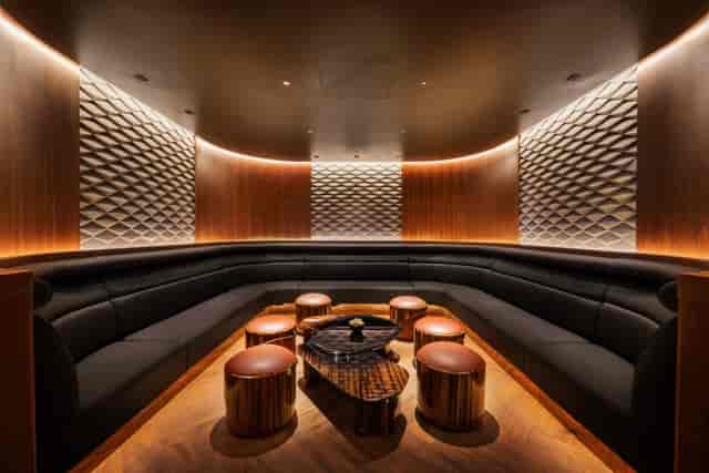 Stylish Bentley Record Room for intimate meetings, ideal for collaborative events.