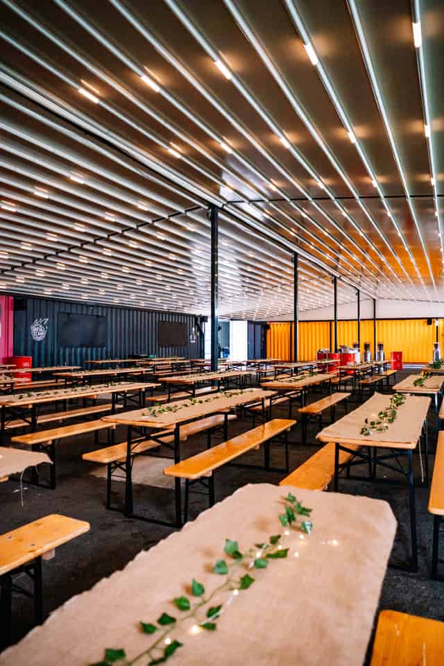 Food Court