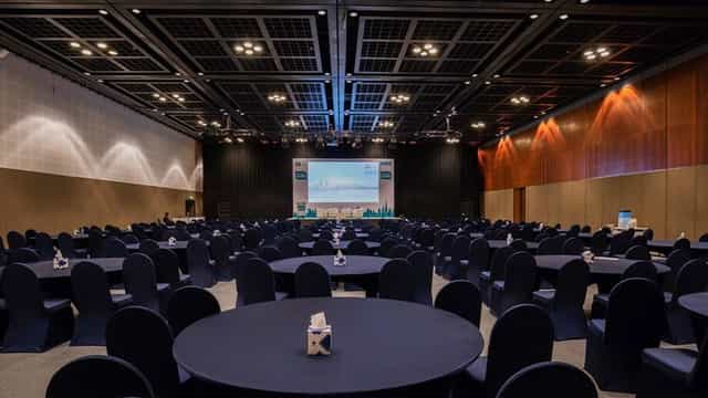 Spacious conference room in Dubai Convention Centre, ideal for corporate events and presentations.