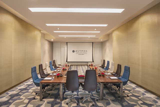 Co-Meeting