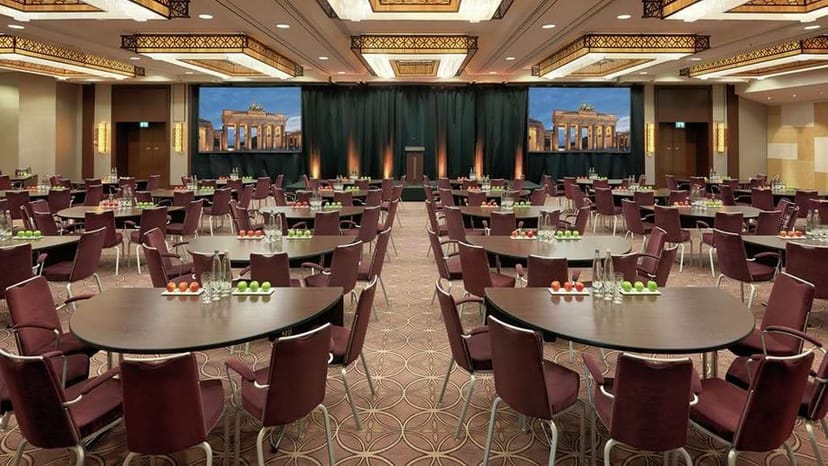 Elegant banquet hall in Hilton Berlin, perfect for corporate events and meetings.
