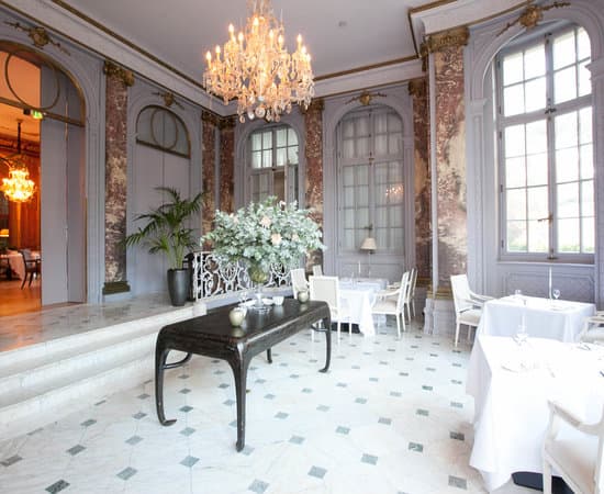 Schlosshotel Berlin by Patrick Hellmann