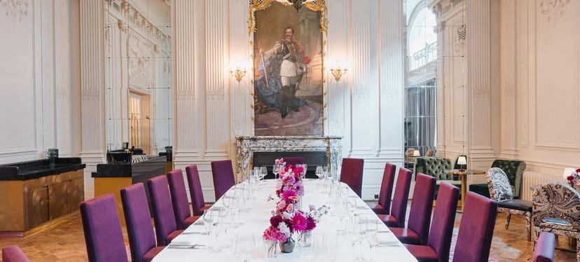 Elegant dining setup in Peacock Room, Fredericks Berlin for high-end events and gatherings.