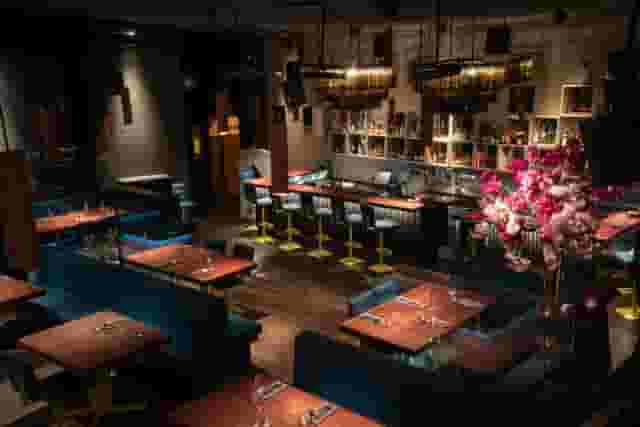 Bar