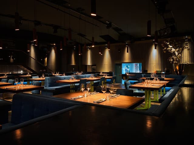 Bar