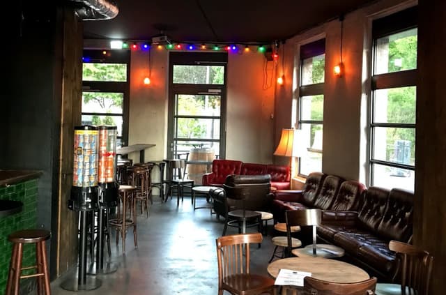Bar
