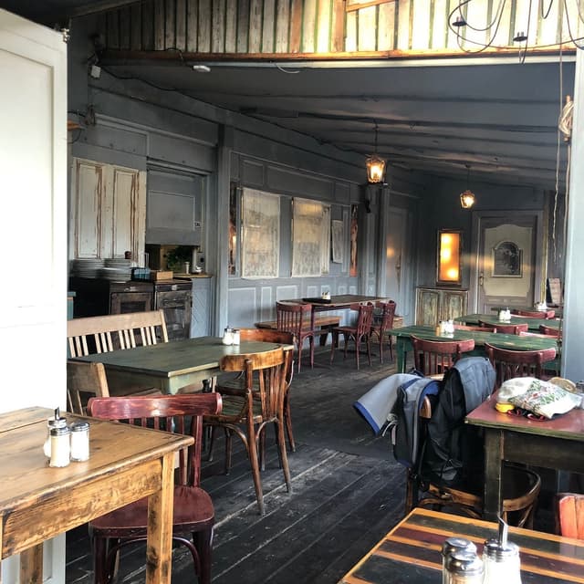 Entire Restaurant