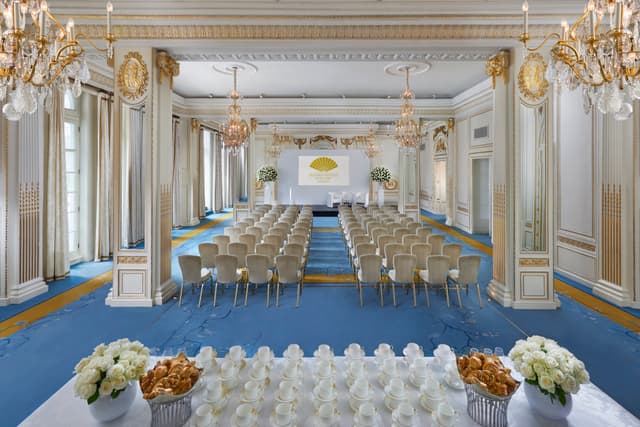 Mandarin Oriental Hyde Park +1 more