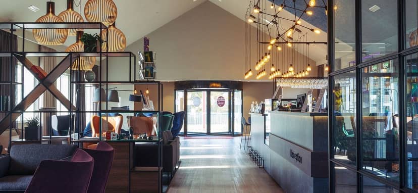 Modern function room at Go Hotel Østerport, ideal for meetings and workshops.