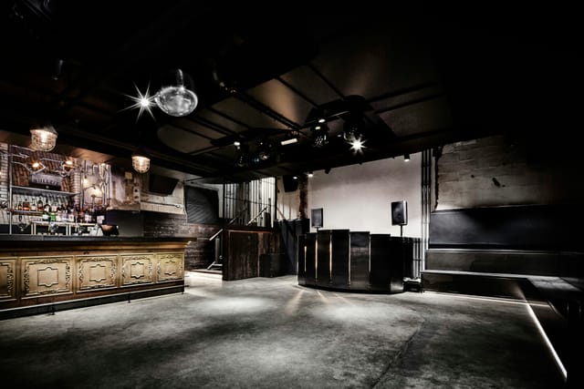 Oosterbar event space with modern decor for meetings and receptions.