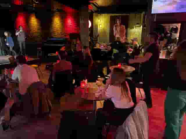 Live music bar