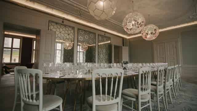 Banquet hall