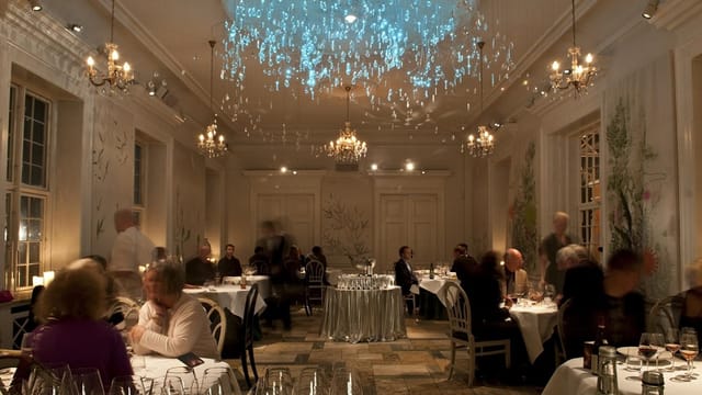 Elegant dining room at Mielcke & Hurtigkarl, perfect for upscale events and gatherings.