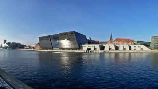 Contemporary waterfront venue Holberg in The Black Diamond, ideal for conferences and events.