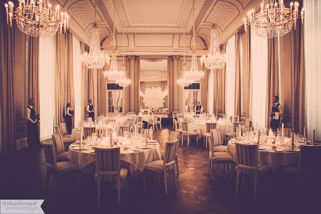Elegant banquet hall at The Louis XVI in D'Angleterre, perfect for weddings and galas.