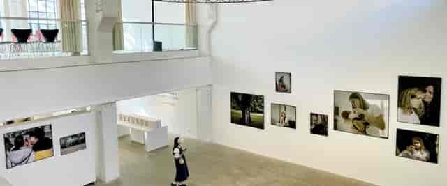 Danish Cultural Institute exhibition space with high ceilings for versatile events.