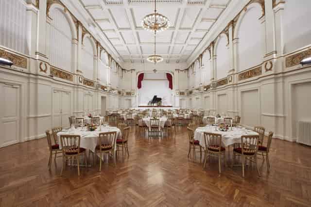 Banquet hall