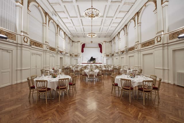 Banquet hall