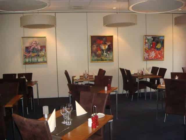 Banquet hall
