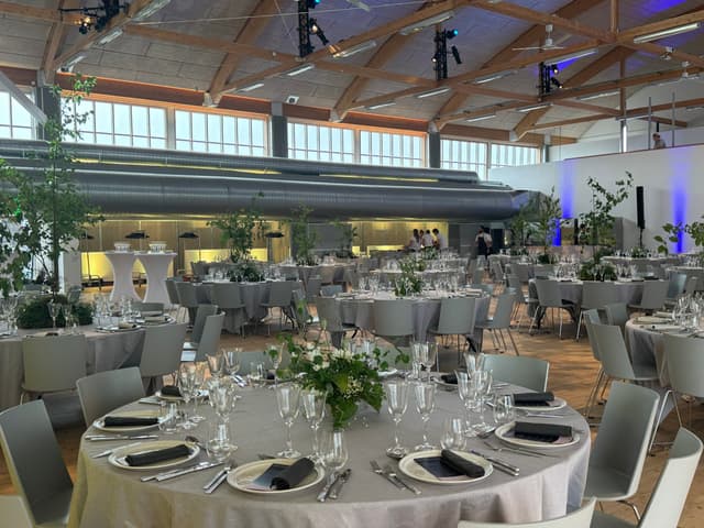 Hall 6