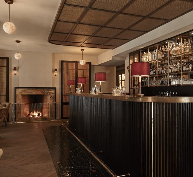 Bar