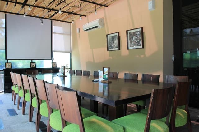 Meeting Rooms