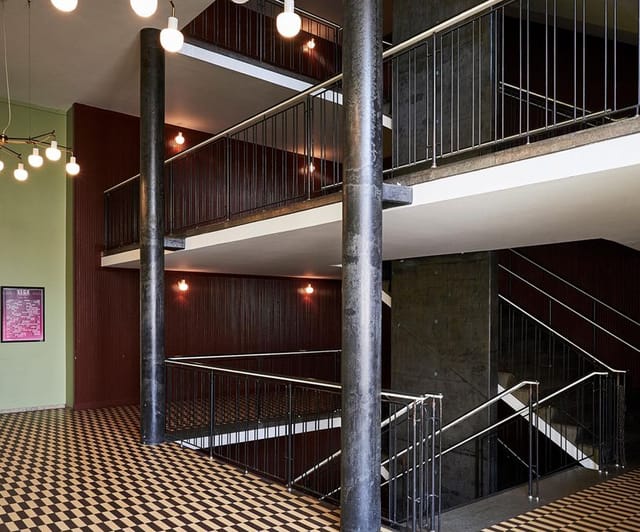 Modern industrial venue Lyngsie Salen in VEGA, perfect for networking events and exhibitions.