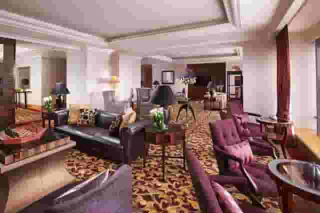 Club Lounge