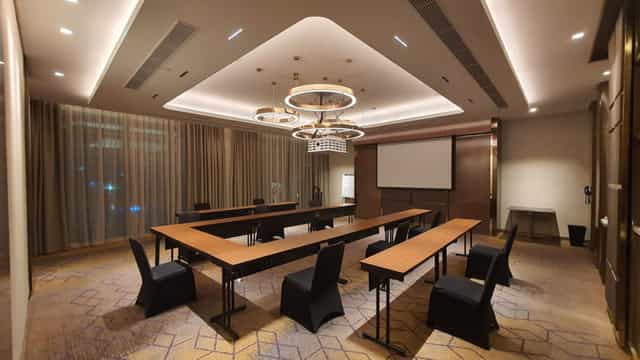 Modern meeting room at InterContinental Jakarta for corporate events and workshops.