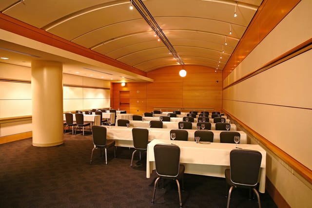 Hemisphere Suite at Reagan Building: spacious meeting room for corporate events.