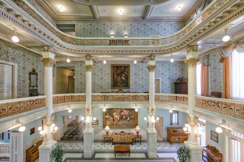 Minuet Room, Menger Hotel: elegant historic venue for upscale events and celebrations.