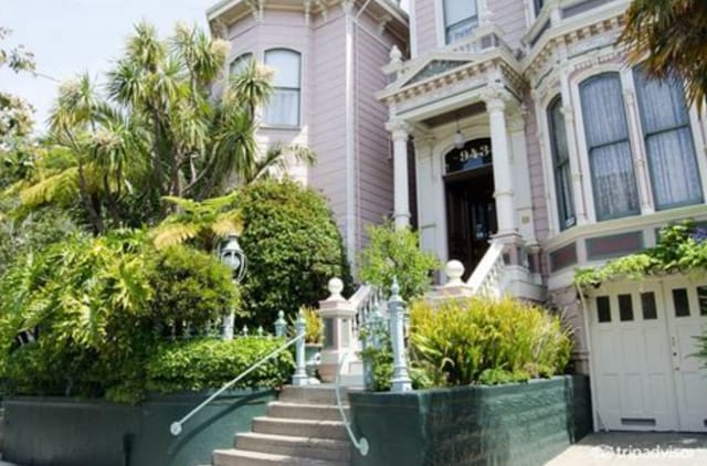 Victorian rooftop sitting area in San Francisco for elegant outdoor events.