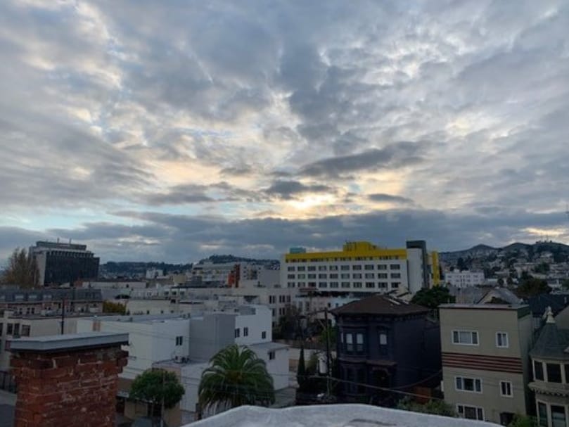 Rooftop sitting area with urban skyline, perfect for outdoor events at Inn San Francisco.