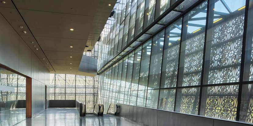Spacious Corona Level Gallery with glass walls, ideal for conferences and events.