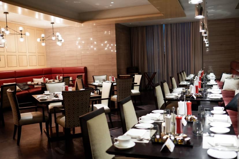 Elegant dining space at Spectrum Restaurant, ideal for breakfast meetings and gatherings.