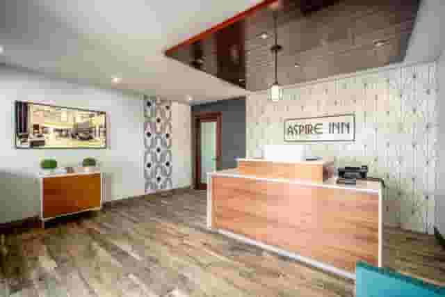 Rooms & Suites