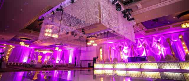 Elegant Bayou City Event Center banquet hall ideal for weddings and galas.