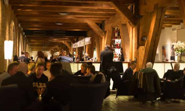 Banquet hall