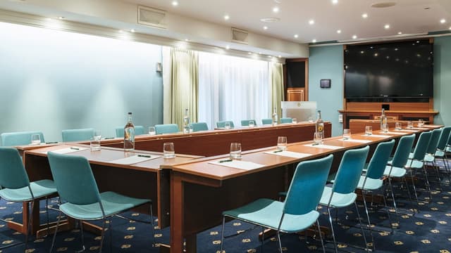 Clarion Hotel® The Hub