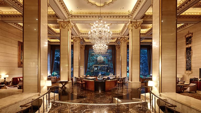 Sapphire Ballroom at LOTTE HOTEL WORLD, luxurious venue for elegant events and meetings.
