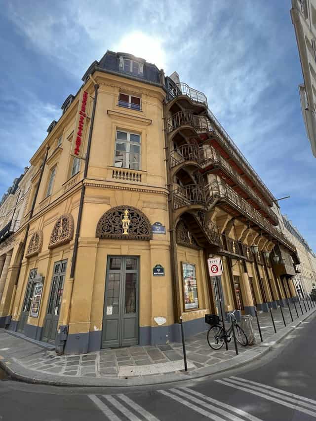 Historic Théâtre du Palais-Royal venue with ornate architecture, ideal for events and gatherings.