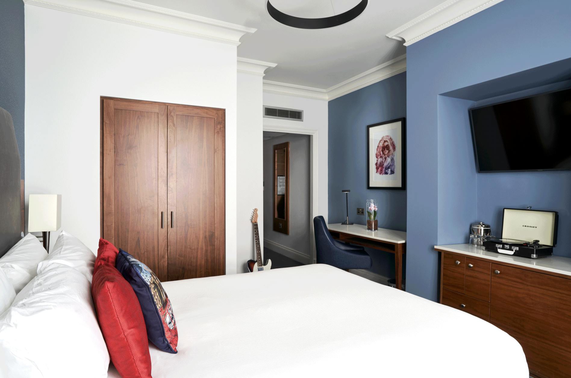 The Cumberland Hotel - Bedrooms image 1