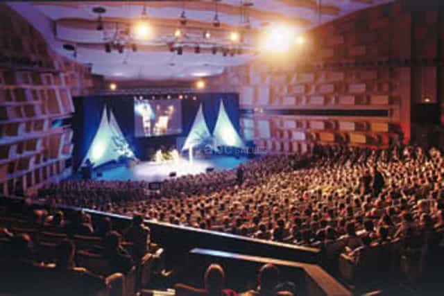 Large auditorium in Le Palais des Congrès for impactful presentations and networking events.