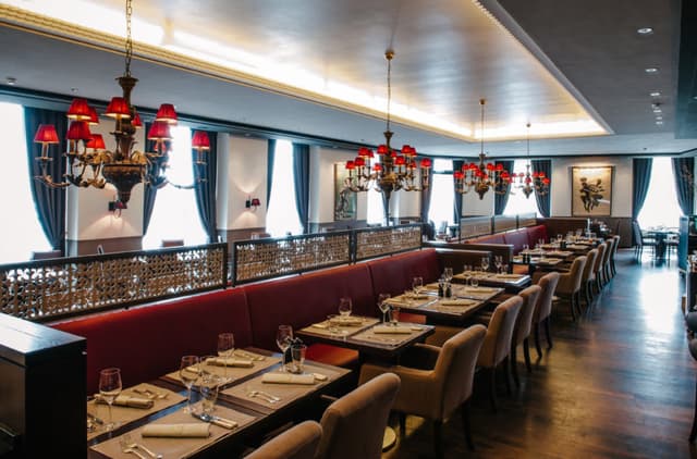 Banquet hall