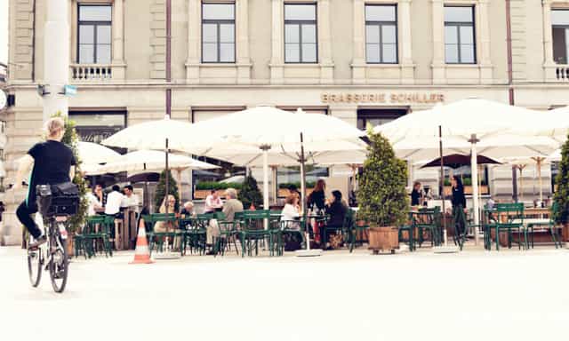 Outdoor dining at Goethe Bar, perfect for casual networking and receptions.