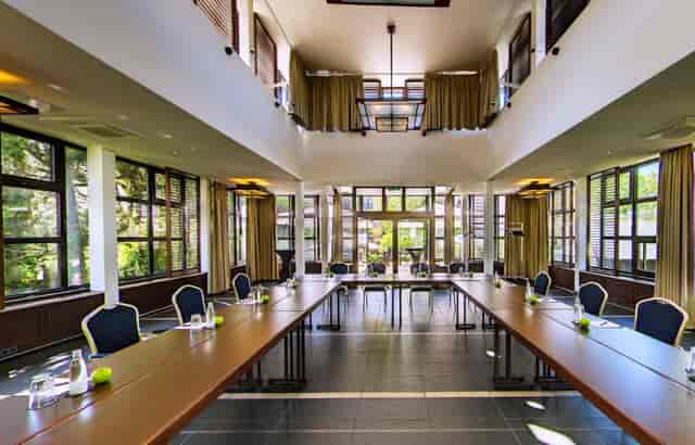 Bright meeting room at The Westin Grand Berlin, perfect for corporate workshops and events.