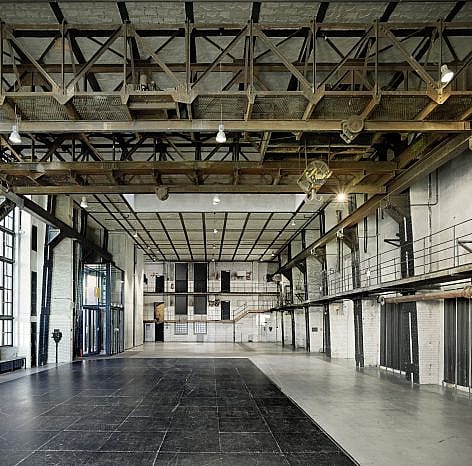 Control Room in ewerk Berlin: spacious industrial venue for conferences and workshops.