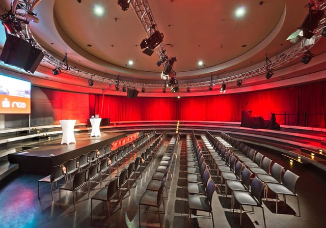 Kleine Arena at Tempodrom with tiered seating for dynamic events and presentations.