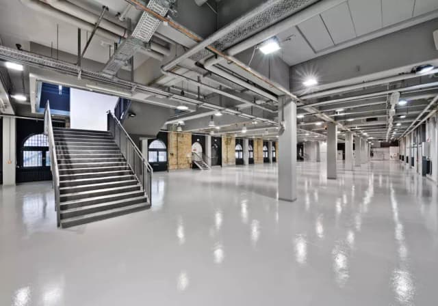 Hall 8